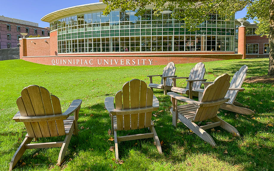 Quinnipiac University kampüsünden görsel 1