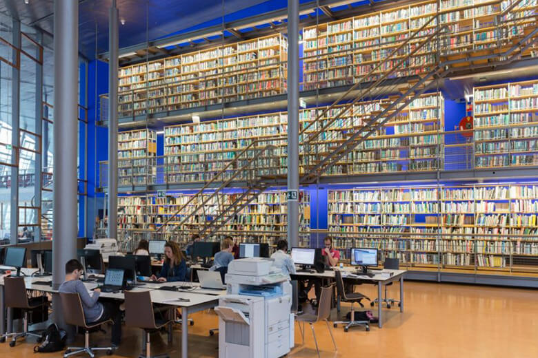 Delft Teknoloji Üniversitesi (TU Delft) kampüsünden görsel 3