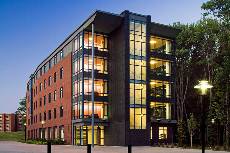 University of Hartford kampüsünden görsel 2