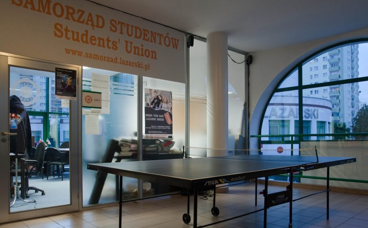 Lazarski University kampüsünden görsel 4