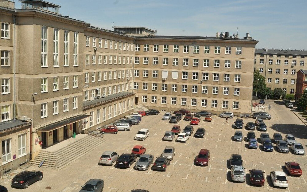 Lodz University of Technology kampüsünden görsel 1