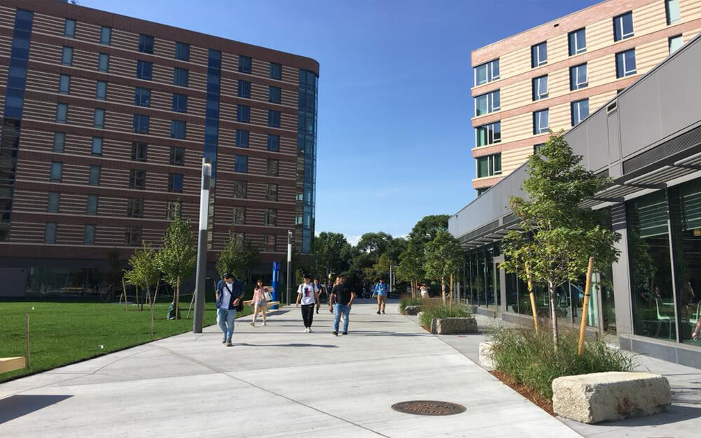 University of Massachusetts Boston kampüsünden görsel 1