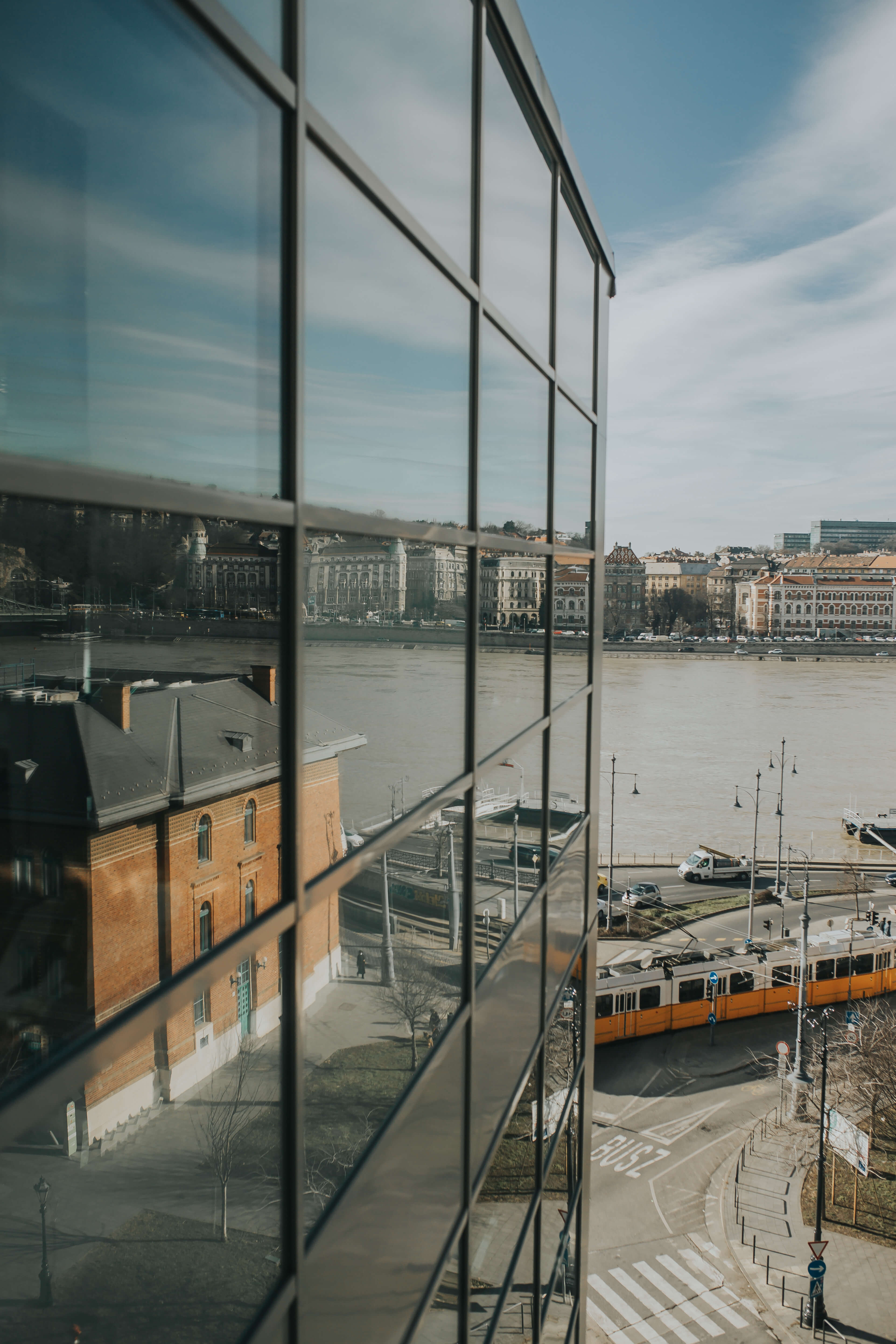 Corvinus University of Budapest kampüsünden görsel 4