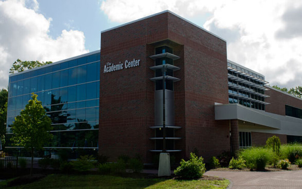 Southern New Hampshire University kampüsünden görsel 2