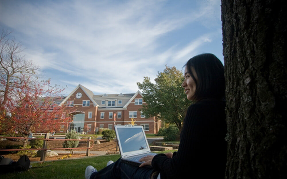 Southern New Hampshire University kampüsünden görsel 4