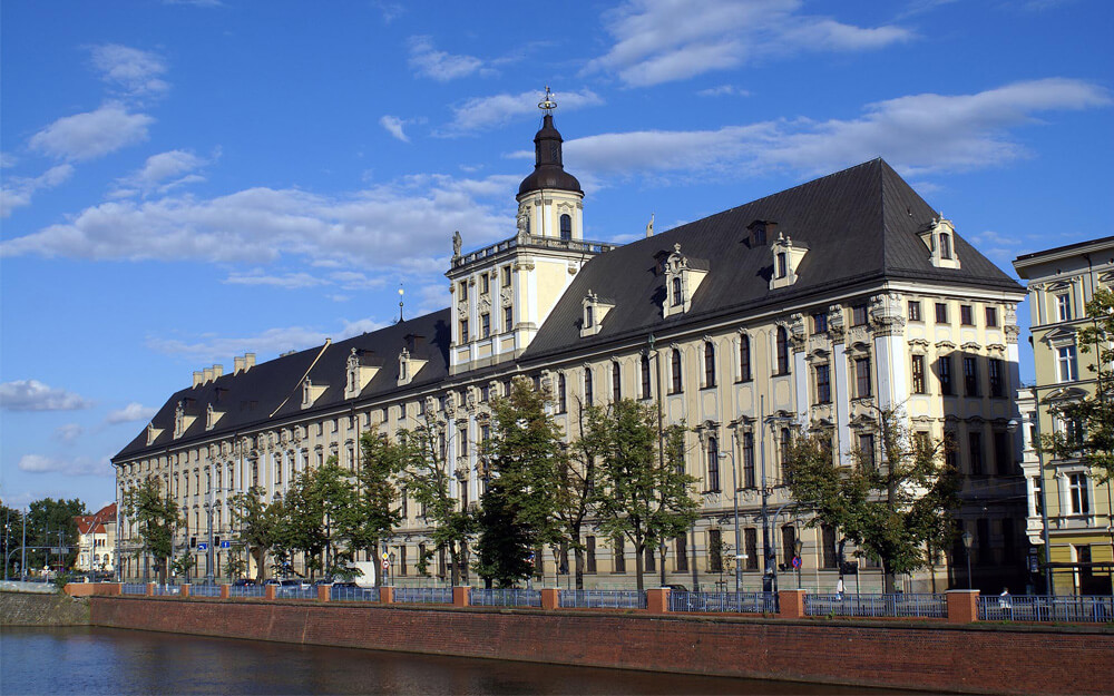 University of Wroclaw kampüsünden görsel 1