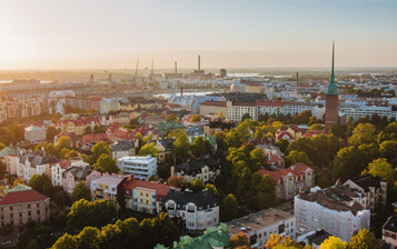Doğu ile Batının Arasında Bir İskandinav Ülkesi