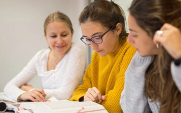 İngiltere'de Eğitim Oxford ve Bournemouth'da Dil Eğitimi İngiltere'de Eğitim Oxford ve Bournemouth'da Dil Eğitimi