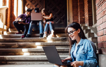 İngiltere'de Eğitim için Danışman Seçiminde Dikkat Edilmesi Gerekenler