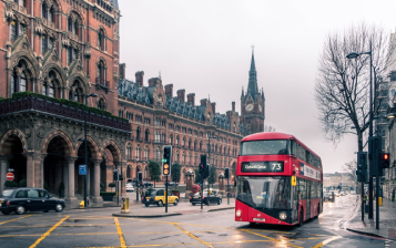 İngiltere’de Üniversite Eğitimi: Neden Tercih Etmelisiniz?