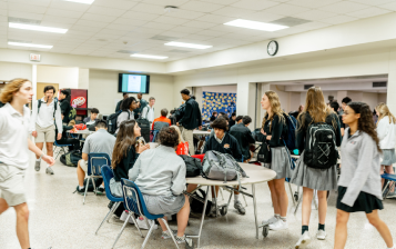 Academix ile Yurtdışında Lise Programlarını Keşfedin!