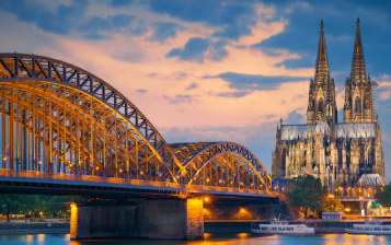 Alman Dil Okulu F&U, Academix’i “Ayın Acentesi” Seçti!