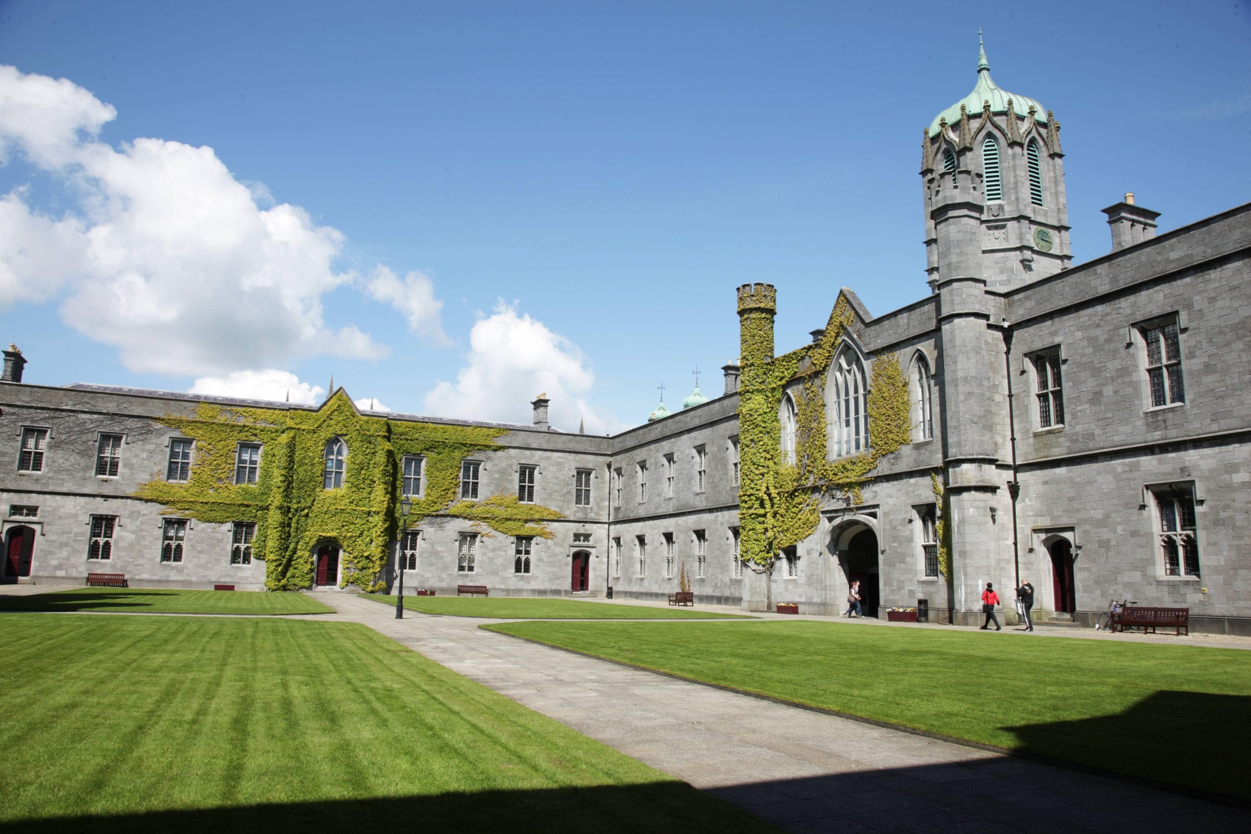 University of Galway'de Dönem Öncesi Akademik İngilizce Eğitimi Olanakları