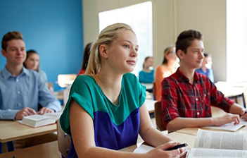 Avrupa'da Lise Değişimi: Farklı Ülkelerde Eğitim Deneyimi